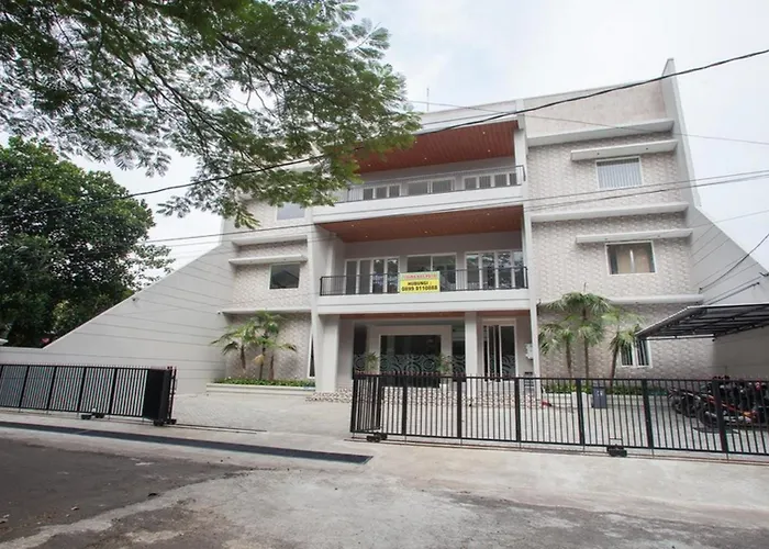 Reddoorz Syariah Near Universitas Negeri Malang